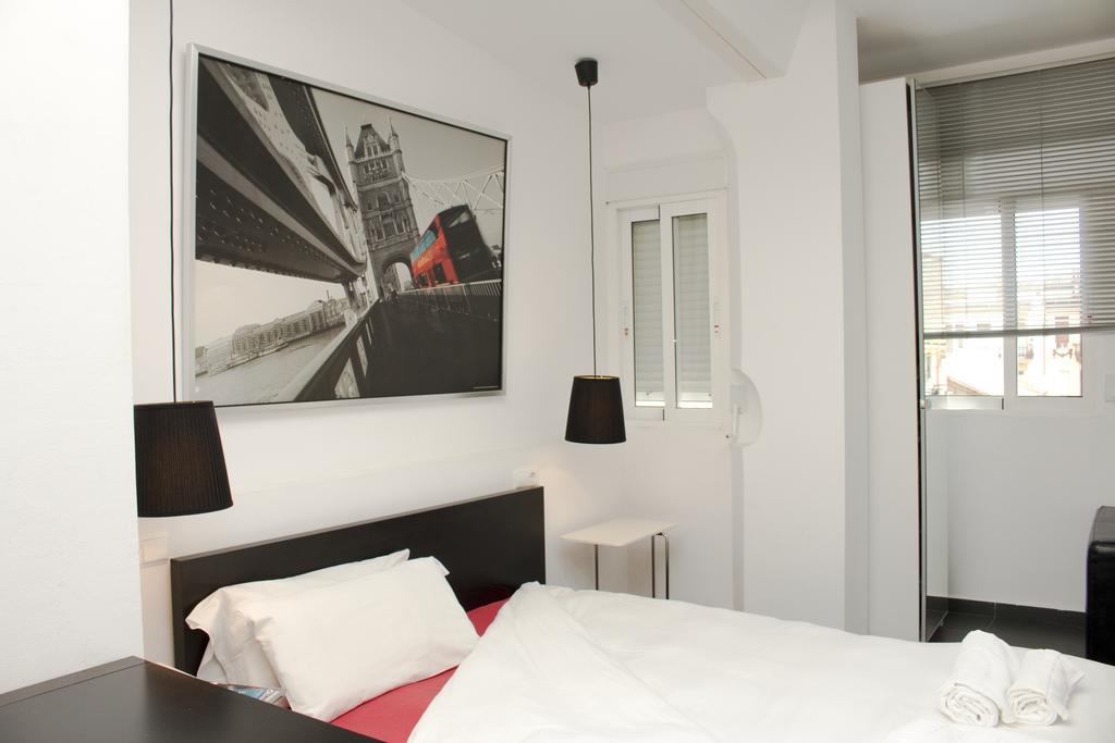 Na Jordana Apartments Валенсия Номер фото